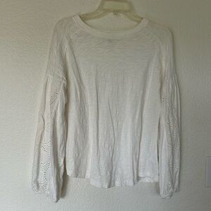 Eri + Ali white puff sleeves eyelet details small
